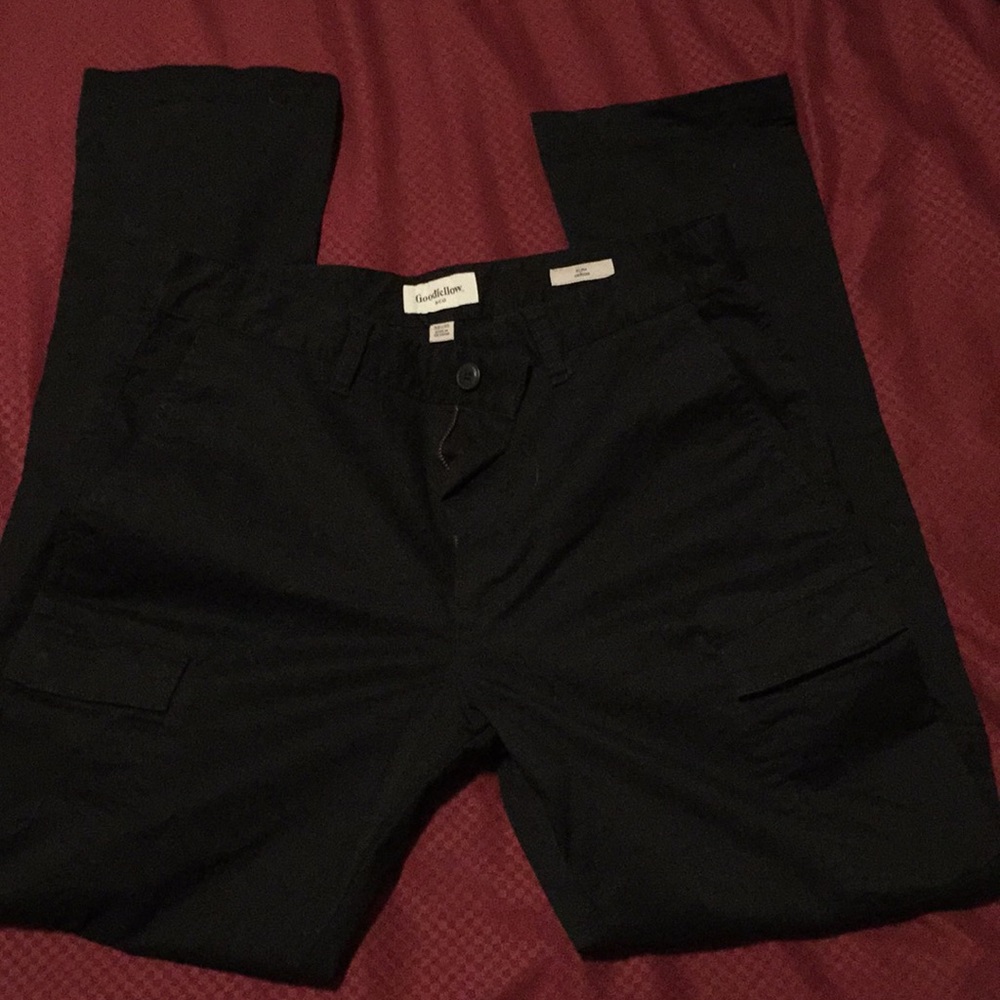 Men’s casual, slim fit pants